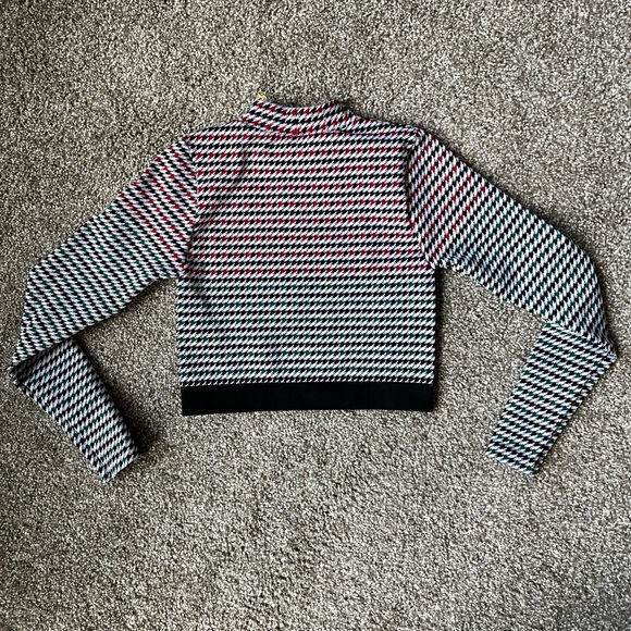 Fabletics Long-Sleeve Crop Workout Top - Picture 3 of 3